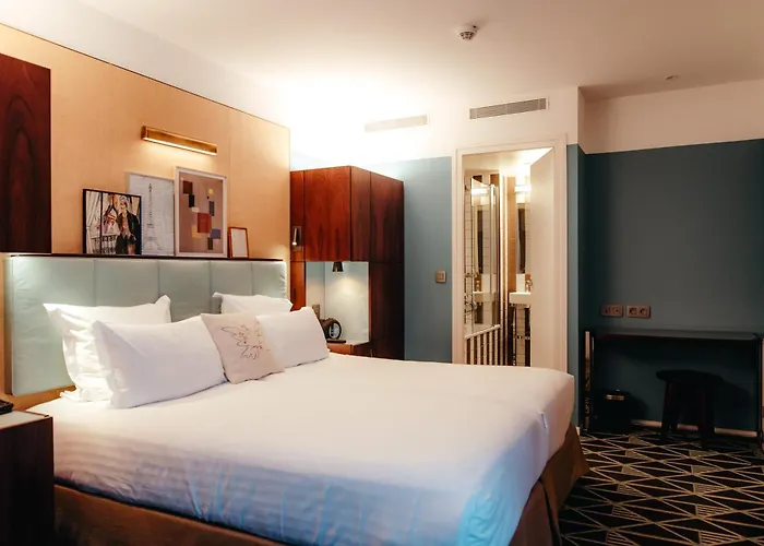 Hotel Eiffel Blomet