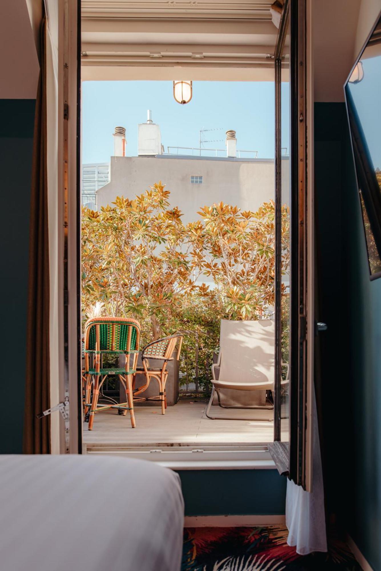 Hotel Eiffel Blomet Parijs