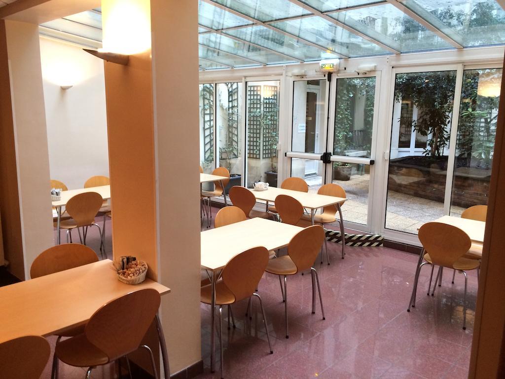 Eiffel Blomet Parijs
